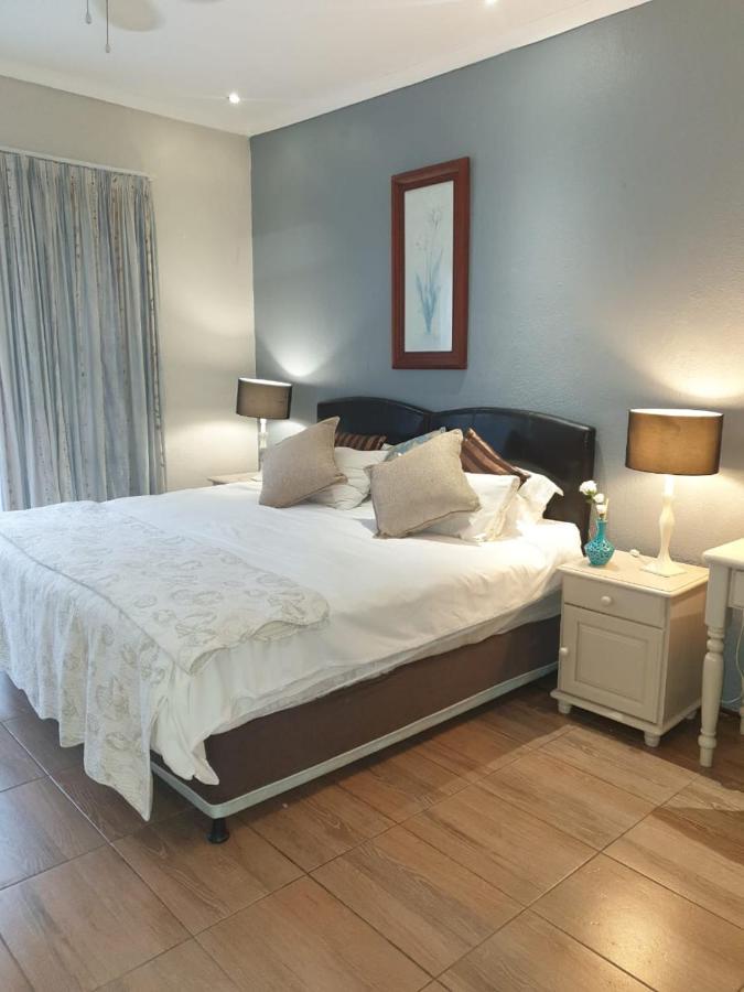 Matina Guest House Йоханнесбург Экстерьер фото